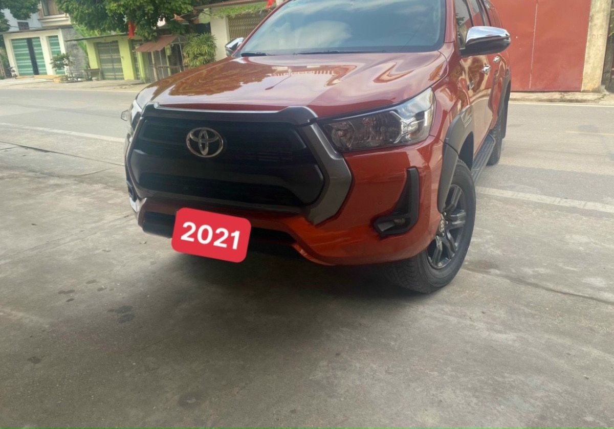 Toyota Hilux  4x2 AT  2021 - Bán xe Toyota Hilux 2.4L 4x2 AT đời 2021, nhập khẩu