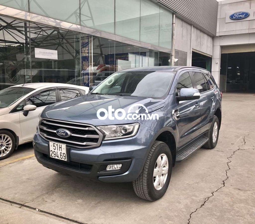 Ford Everest 2018 - Bán Ford Everest Ambiente 2.0MT 4x2 2018, màu xanh lam, nhập khẩu còn mới, 815 triệu