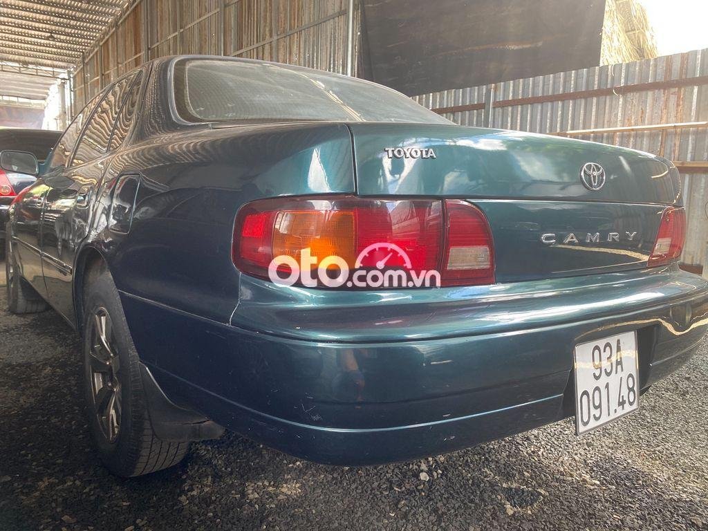 Toyota Camry 1994 - Bán Toyota Camry năm 1994, màu xanh lam, giá tốt