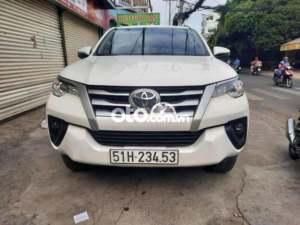 Toyota Fortuner 2019 - Cần bán Toyota Fortuner đời 2019, màu trắng còn mới