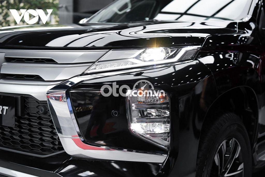 Mitsubishi Pajero Sport D4x2  2021 - Bán Mitsubishi Pajero Sport D4x2 2021, màu đen, nhập khẩu nguyên chiếc