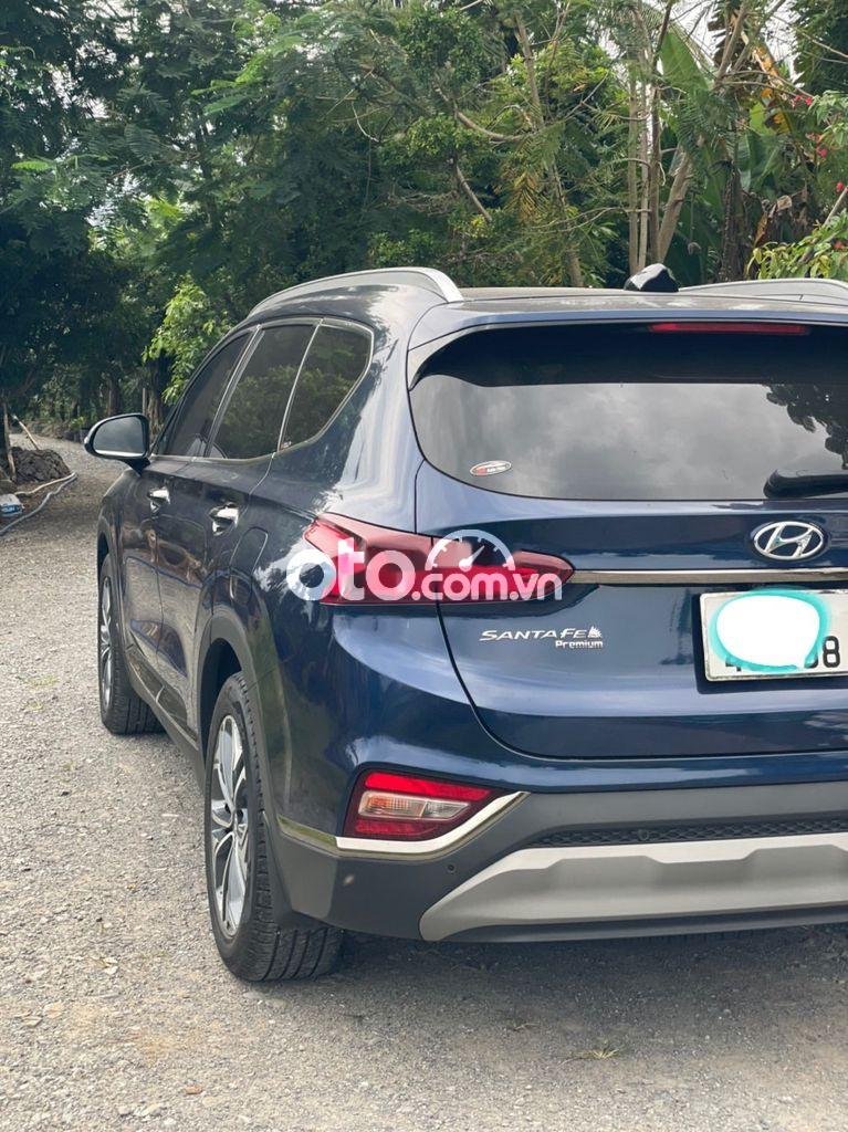 Hyundai Santa Fe 2020 - Xe Hyundai Santa Fe đời 2020, màu xanh lam còn mới