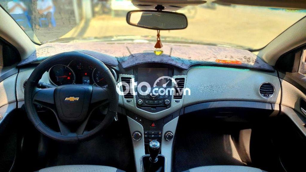 Chevrolet Cruze LS 2012 - Cần bán xe Chevrolet Cruze LS sản xuất 2012, màu đen, giá chỉ 260 triệu