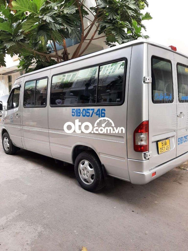 Mercedes-Benz Sprinter MT 2004 - Cần bán xe Mercedes Sprinter AT năm sản xuất 2004, màu bạc chính chủ, giá tốt