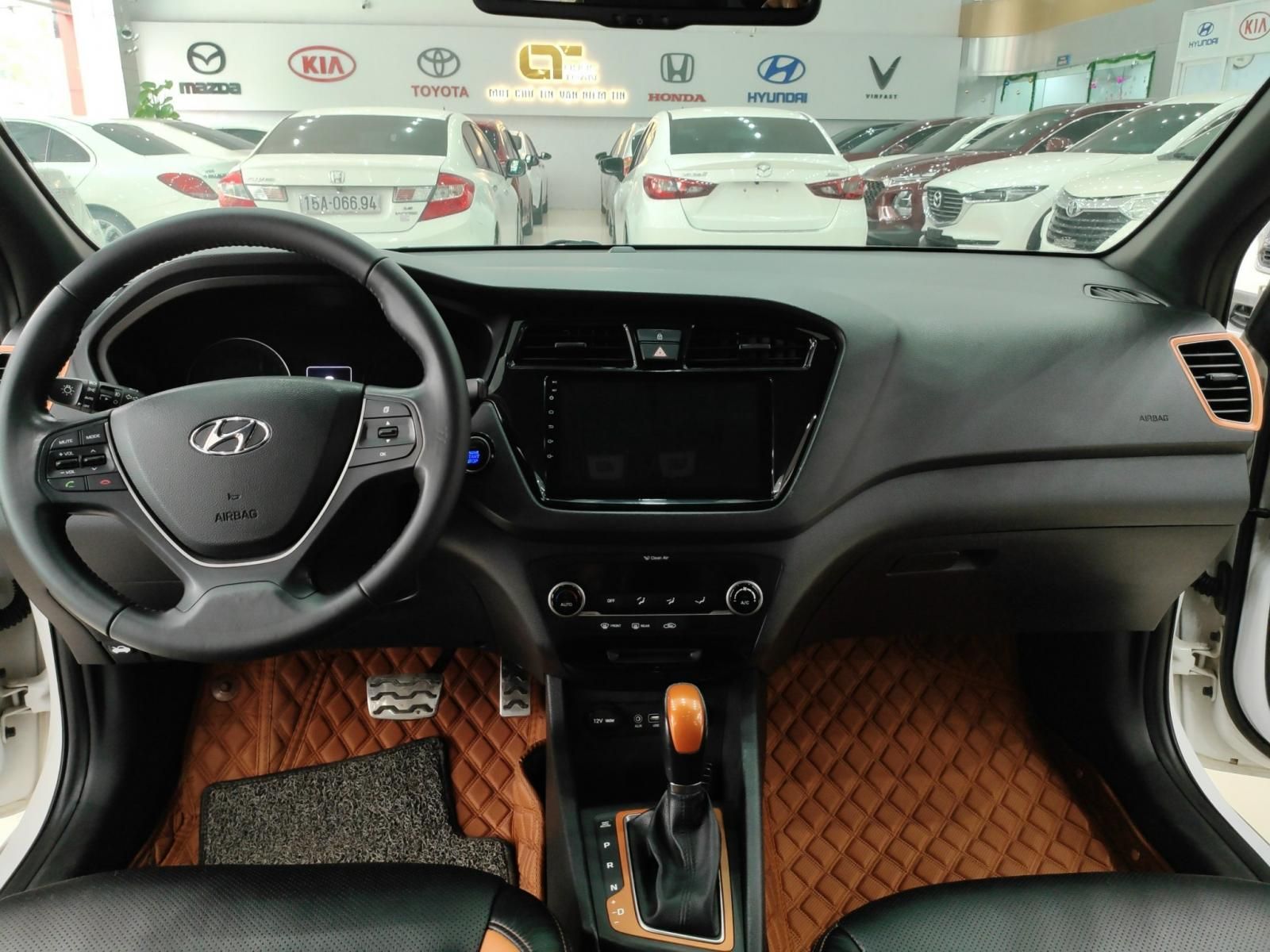 Hyundai i20 Active 2016 - Bán xe Hyundai i20 sản xuất 2016, xe gia đình, giá chỉ 479tr
