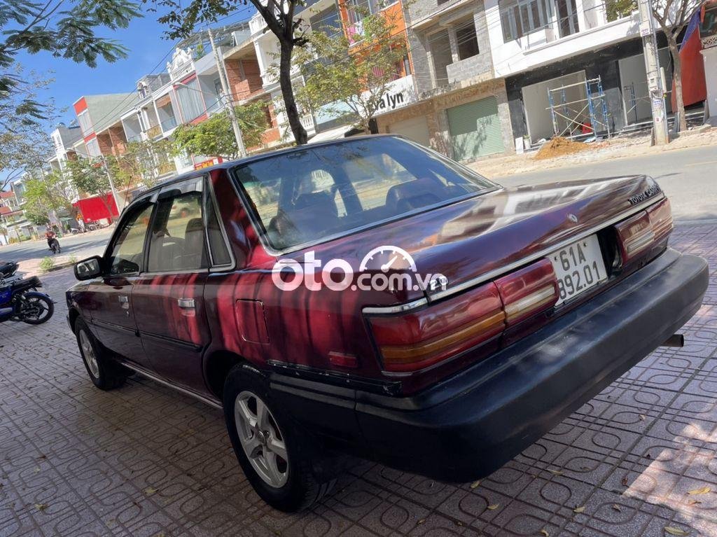 Toyota Camry 1988 - Bán ô tô Toyota Camry 2.0 năm sản xuất 1988, màu đỏ, xe nhập