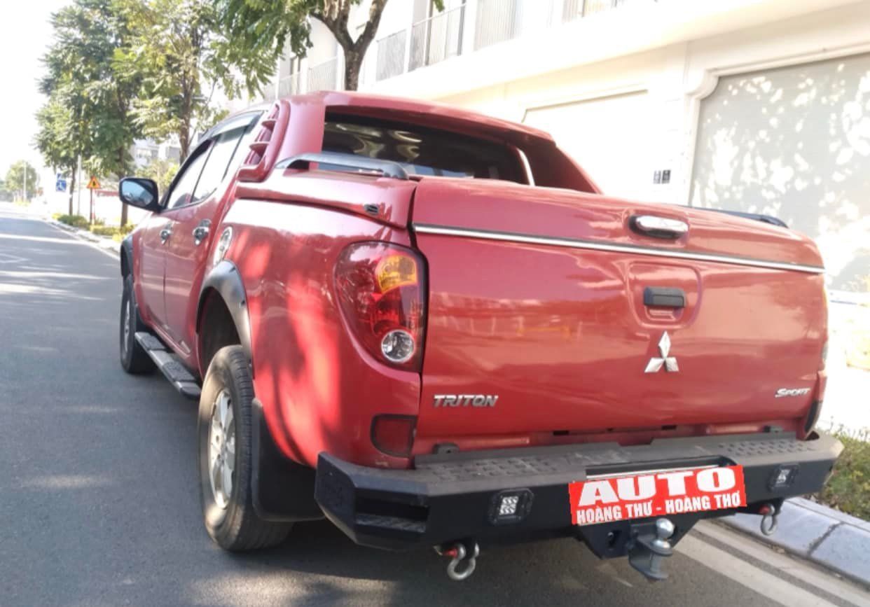 Mitsubishi Triton MT 2015 - Bán Mitsubishi Triton MT đời 2015, màu đỏ, nhập khẩu nguyên chiếc, giá chỉ 348 triệu