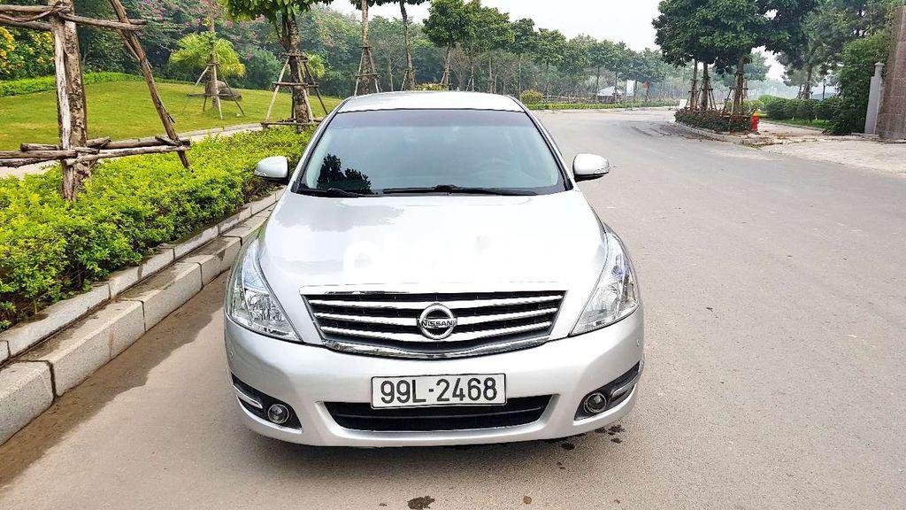 Nissan Teana   2.0 AT  2009 - Cần bán gấp Nissan Teana 2.0 AT năm sản xuất 2009, màu bạc, nhập khẩu