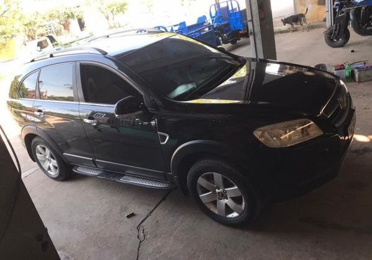 Chevrolet Captiva   LT 2.4 MT  2008 - Bán Chevrolet Captiva LT 2.4 MT sản xuất năm 2008, màu đen đẹp như mới