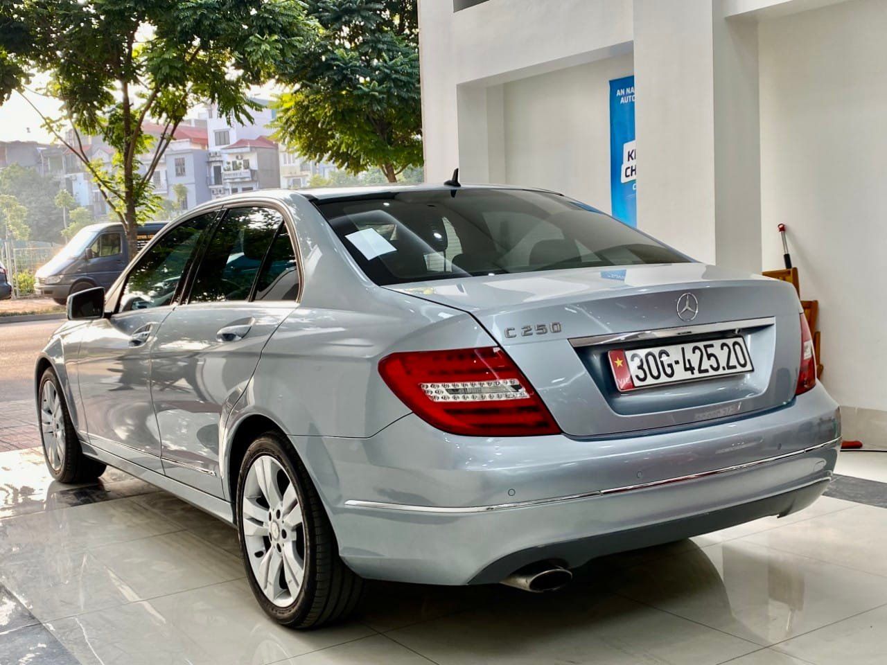 Mercedes-Benz C250 2014 - Bán ô tô Mercedes C250 đời 2014, màu xanh lam