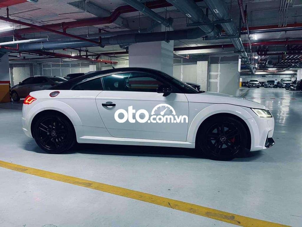 Audi TT RS 2015 - Cần bán Audi TT RS sản xuất năm 2015, màu trắng, xe nhập