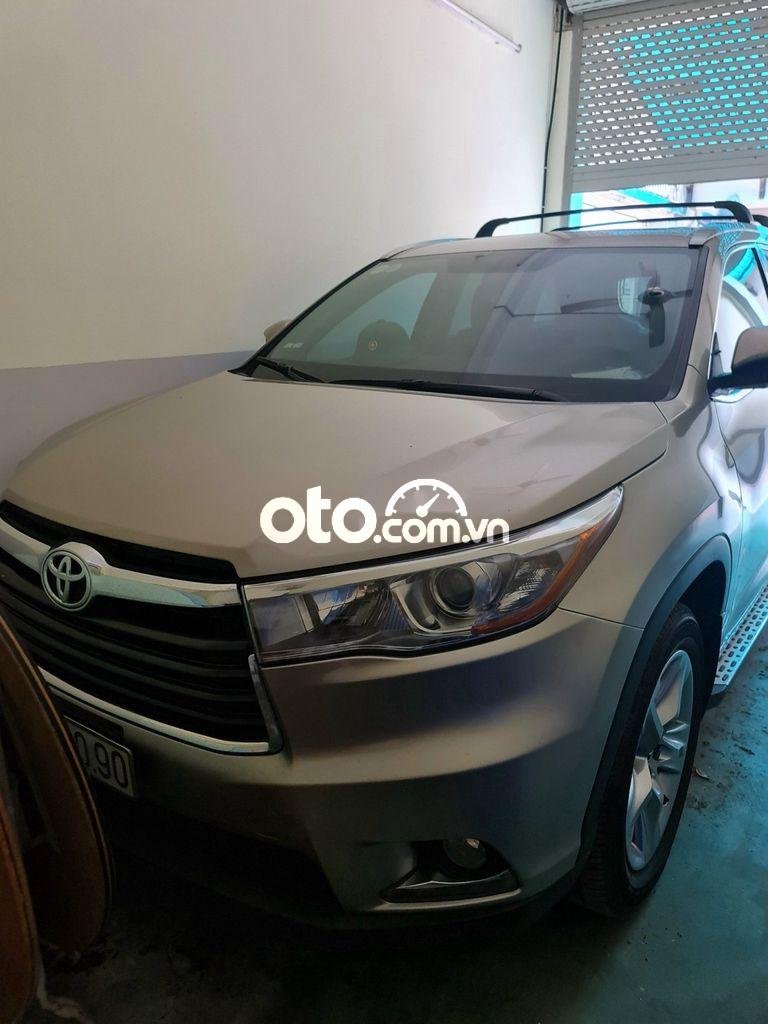 Toyota Highlander     2016 - Cần bán Toyota Highlander đời 2016, nhập khẩu nguyên chiếc còn mới