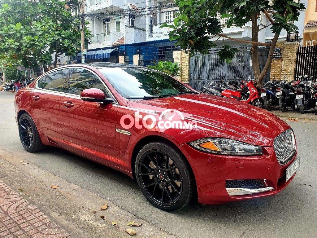 Jaguar XF 2012 - Bán Jaguar XF 2.0AT đời 2012, màu đỏ, nhập khẩu