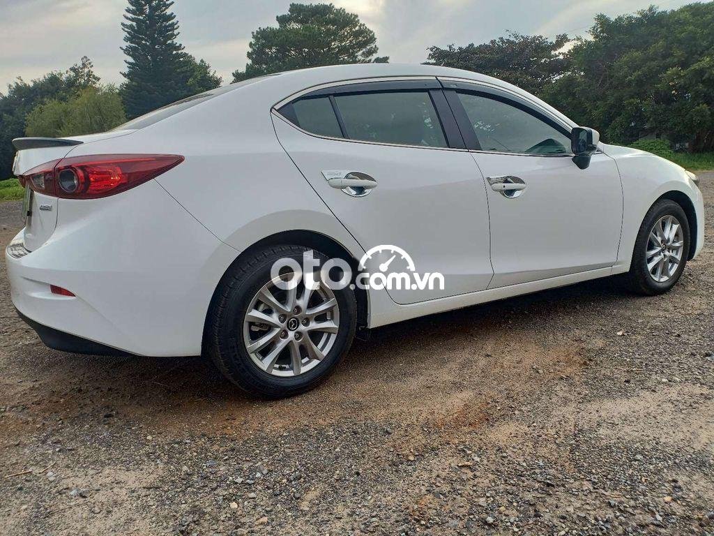 Mazda 3  Premium 2019 - Bán Mazda 3 Premium đời 2019, màu trắng mới chạy 24000km