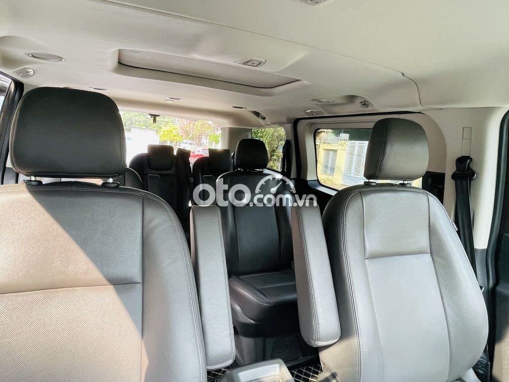 Ford Tourneo 2.0L Titanium 2019 - Bán ô tô Ford Tourneo 2.0L Titanium sản xuất năm 2019, màu nâu, nhập khẩu nguyên chiếc