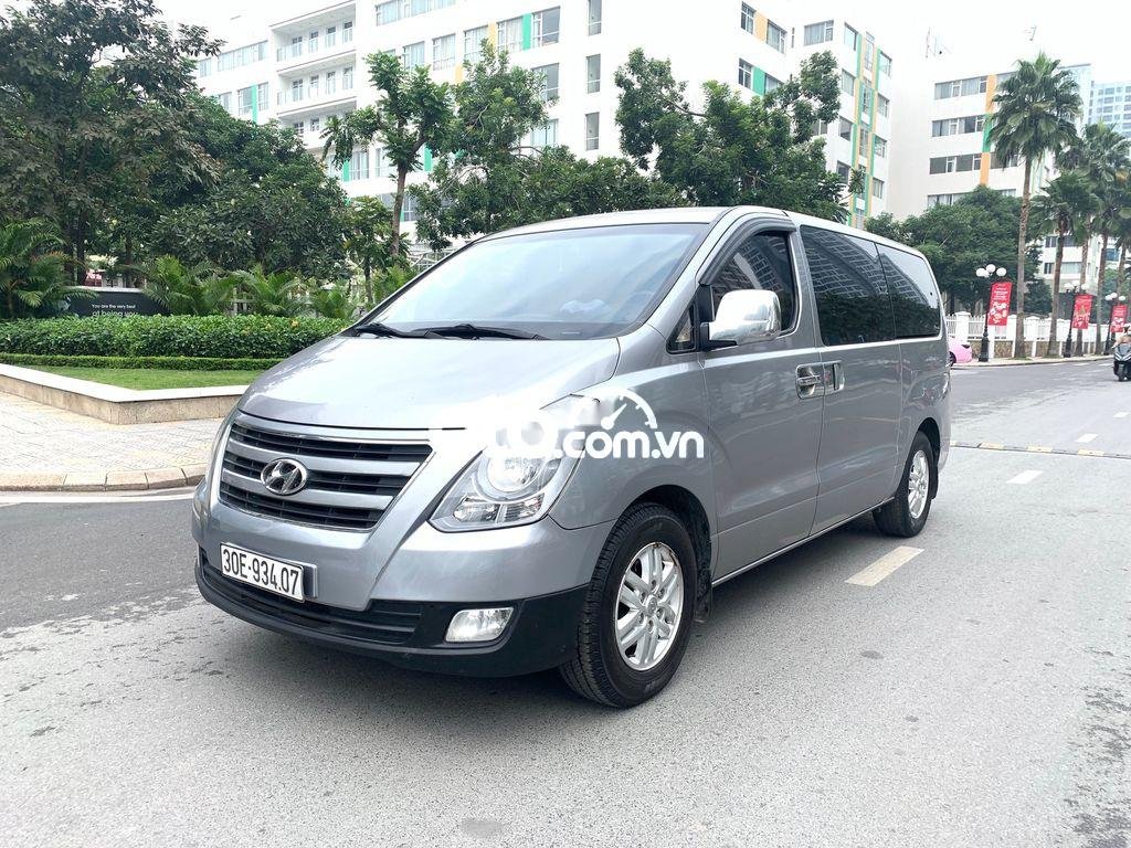 Hyundai Starex 2016 - Cần bán gấp Hyundai Starex 2016, nhập khẩu