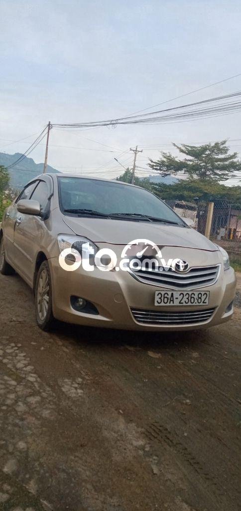 Toyota Vios 2009 - Cần bán gấp Toyota Vios đời 2014, màu vàng cát