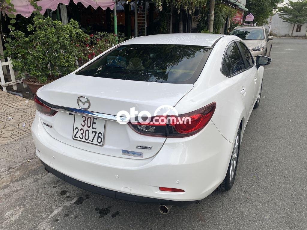 Mazda 6  2.0AT 2016 - Cần bán xe Mazda 6 2.0AT năm 2016, màu trắng, giá tốt