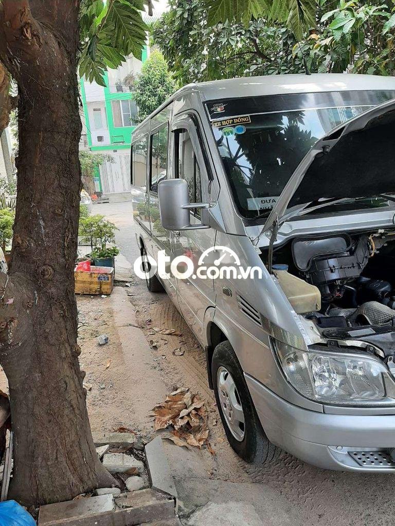 Mercedes-Benz Sprinter MT 2004 - Cần bán xe Mercedes Sprinter AT năm sản xuất 2004, màu bạc chính chủ, giá tốt