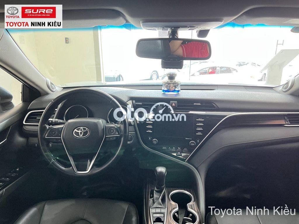 Toyota Camry   2.5Q  2019 - Bán ô tô Toyota Camry 2.5Q 2019, màu trắng, nhập khẩu nguyên chiếc