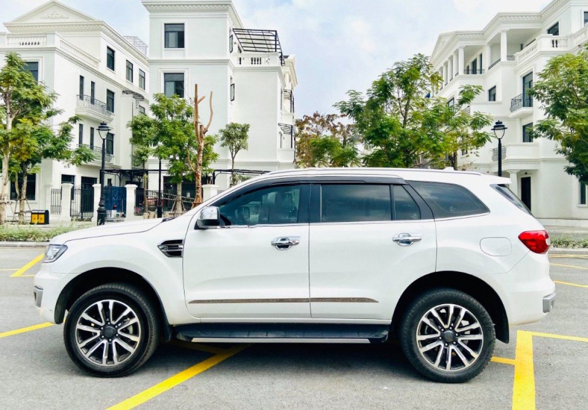 Ford Everest   Titanium 2.0L 4x4 AT 2020 - Cần bán Ford Everest Titanium 2.0L 4x4 AT năm 2020, màu trắng, nhập khẩu