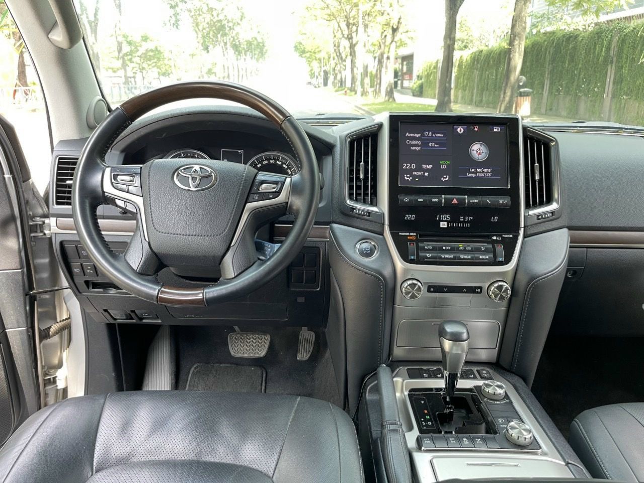 Toyota Land Cruiser 2019 - Cần bán xe Toyota Land Cruiser VX 4.6 V8 model 2020 năm 2019