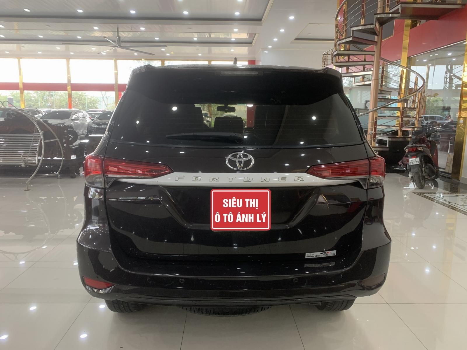 Toyota Fortuner 2.4G 4x2MT 2019 - Bán xe Toyota Fortuner 2.4G 4x2MT sản xuất năm 2019