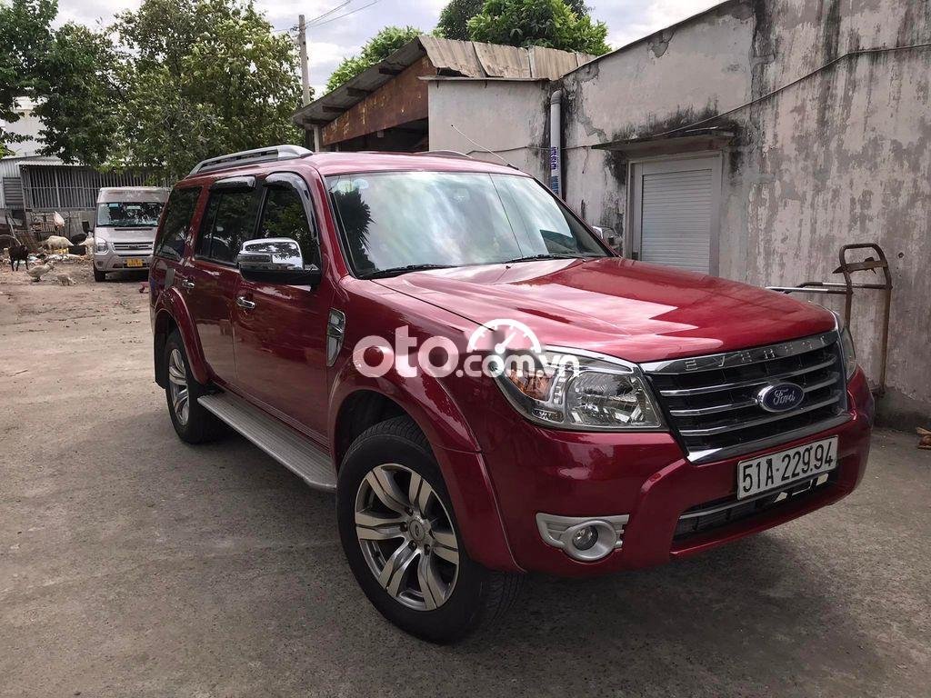 Ford Everest MT 2011 - Bán ô tô Ford Everest MT sản xuất năm 2011, màu đỏ còn mới, giá tốt