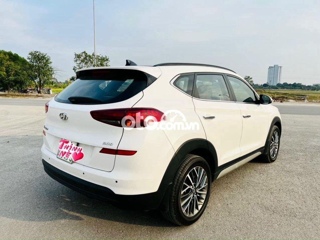 Hyundai Tucson AT 2019 - Cần bán lại xe Hyundai Tucson AT năm 2019, màu trắng còn mới