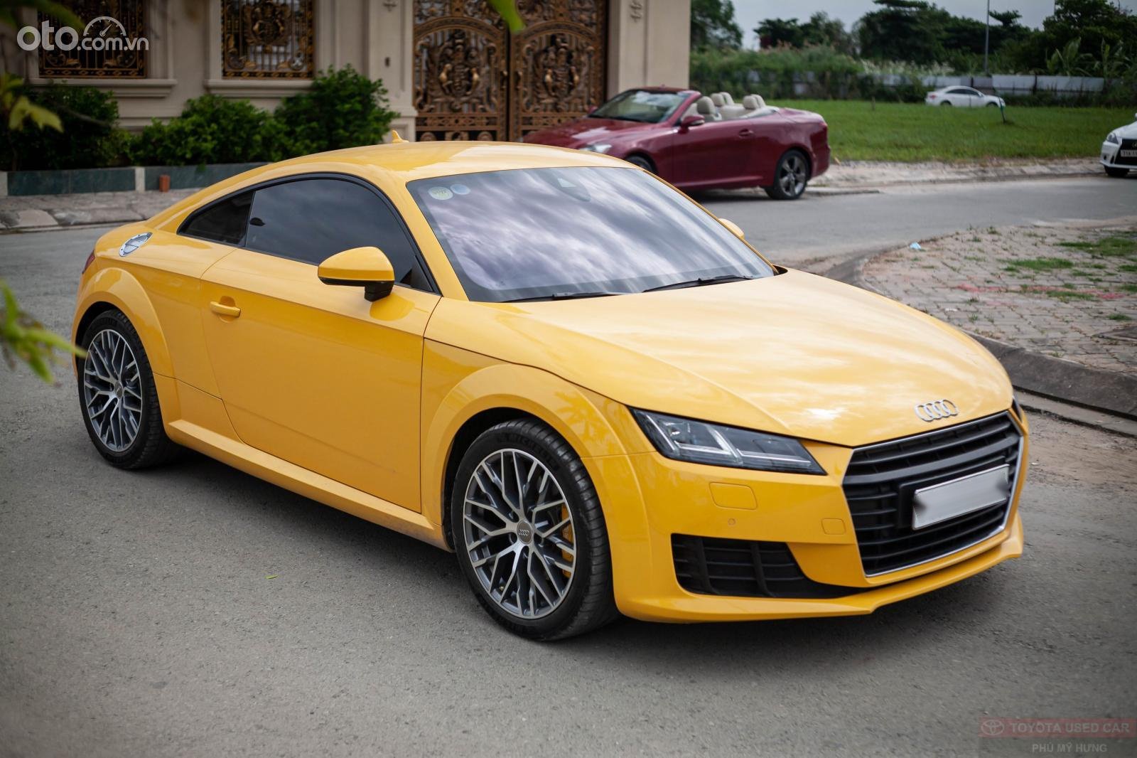 Audi TT 2016 - Bán ô tô Audi TT TFSI sản xuất 2016, màu vàng, nhập khẩu nguyên chiếc