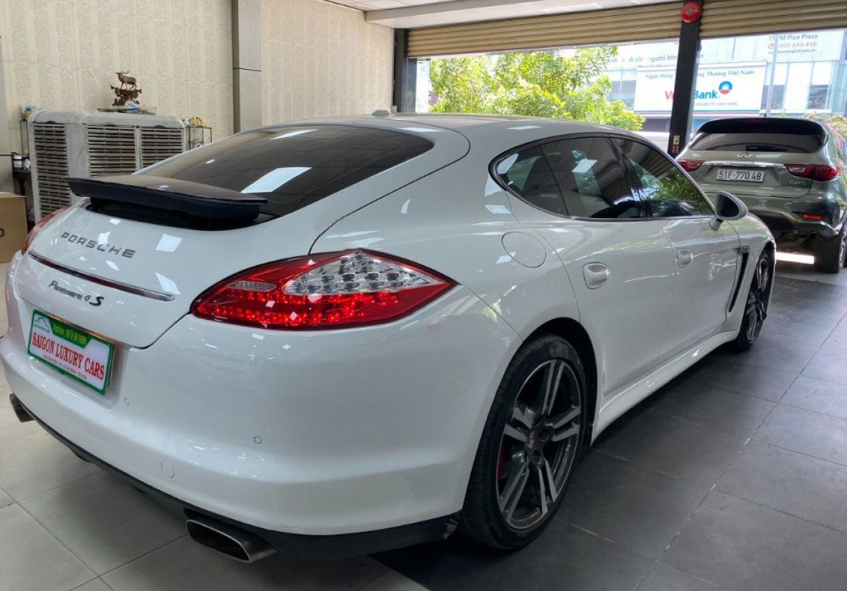 Porsche Panamera   3.6 V6  2010 - Bán Porsche Panamera GTS 3.6 V6 sản xuất 2010, màu trắng, xe nhập