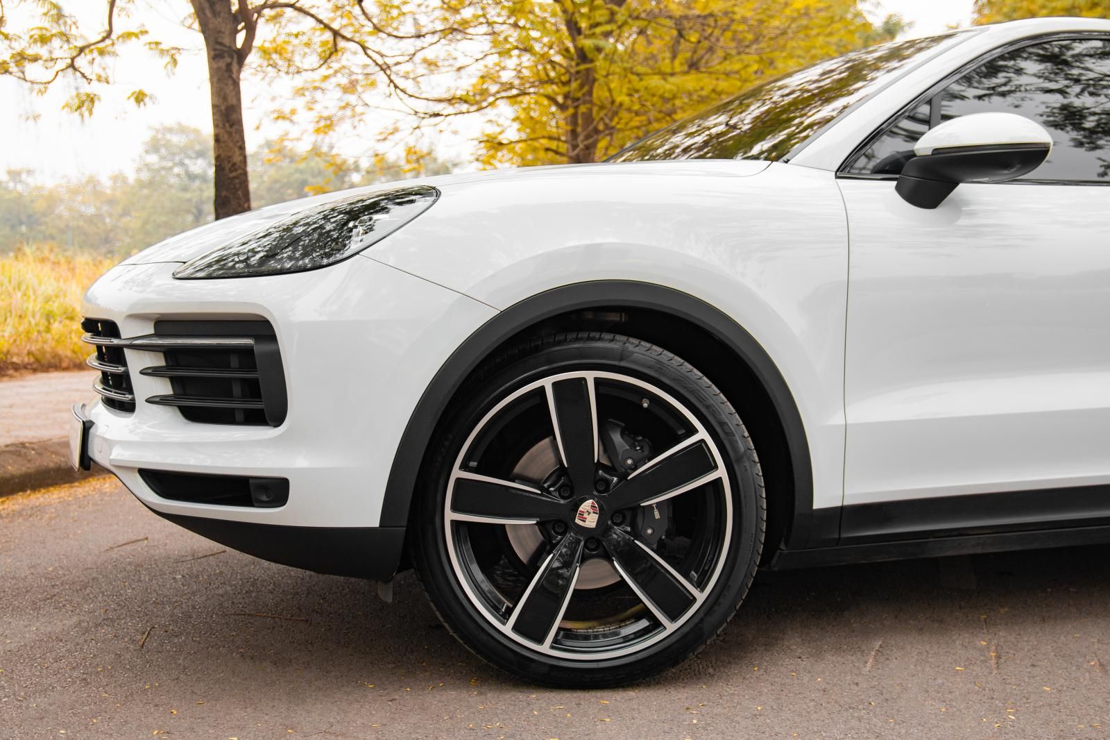 Porsche Cayenne 2020 - Bán Porsche Cayenne Coupe sản xuất 2020 mới 95% giá tốt 6 tỷ 750tr (có thương lượng)