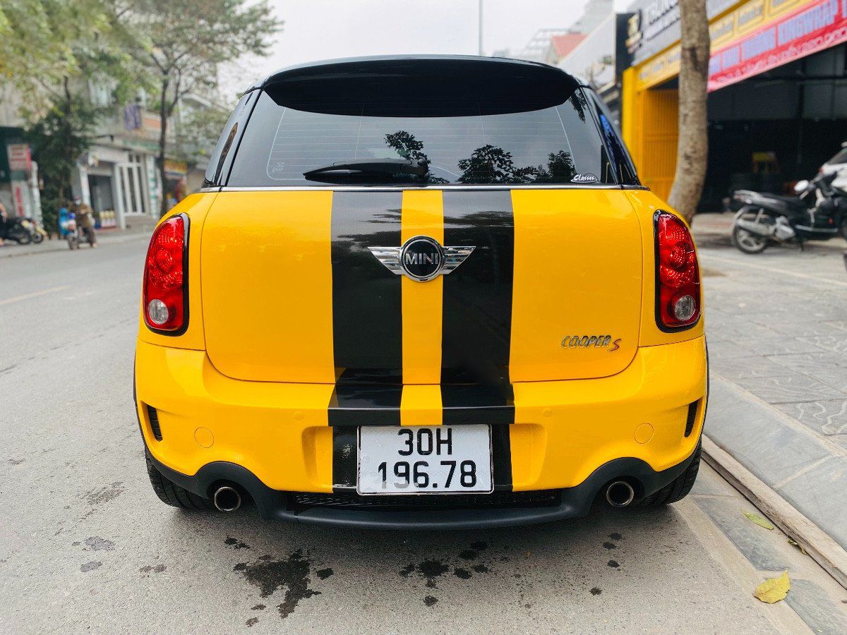 Mini Cooper 2011 - Bán Mini Cooper năm 2011, màu vàng, xe nhập còn mới