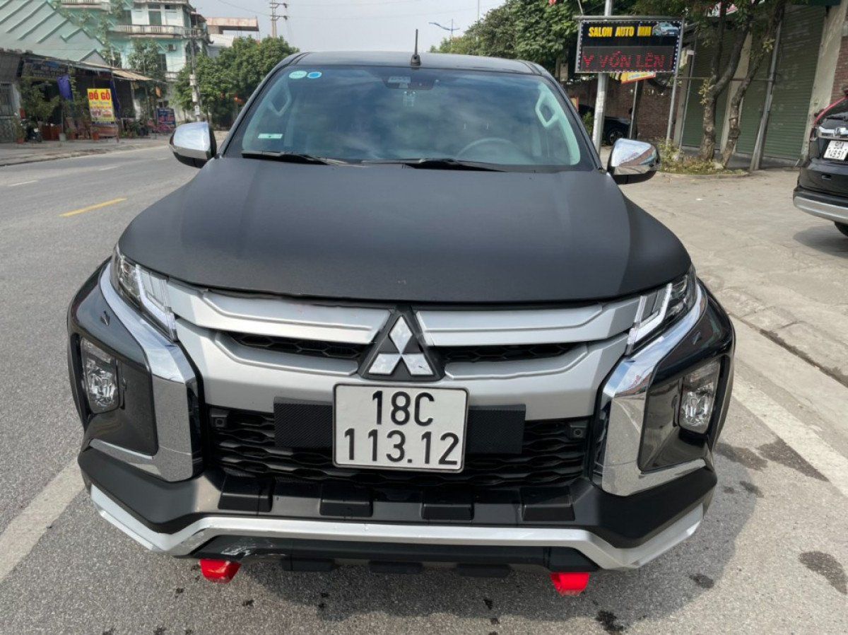 Mitsubishi Triton 4x4 AT Mivec Premium 2020 - Bán ô tô Mitsubishi Triton 4x4 AT Mivec Premium sản xuất 2020, màu đen, xe nhập 