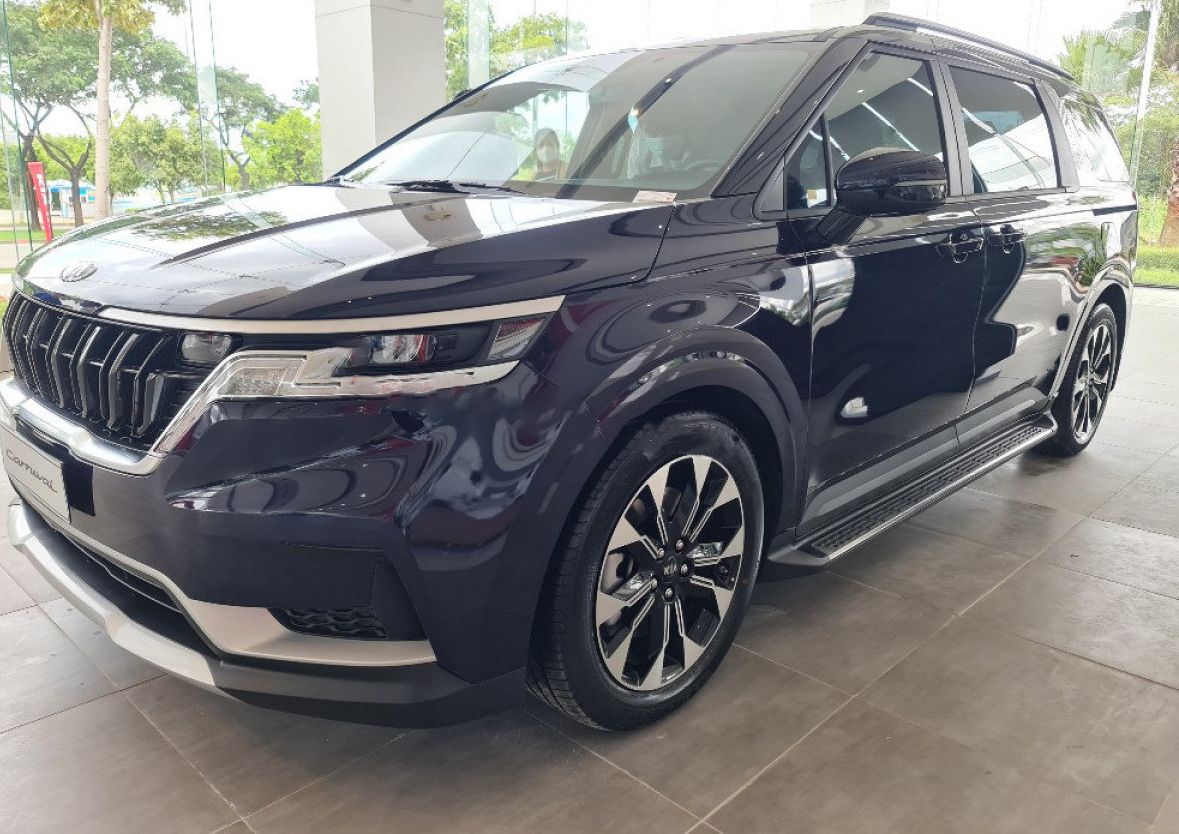 Kia Carnival   CRDI Luxury  2021 - Bán Kia Carnival CRDI Luxury sản xuất 2021, màu xanh lam