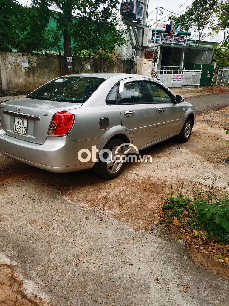 Daewoo Lacetti  MT 2010 - Bán ô tô Daewoo Lacetti MT năm 2010, màu bạc 