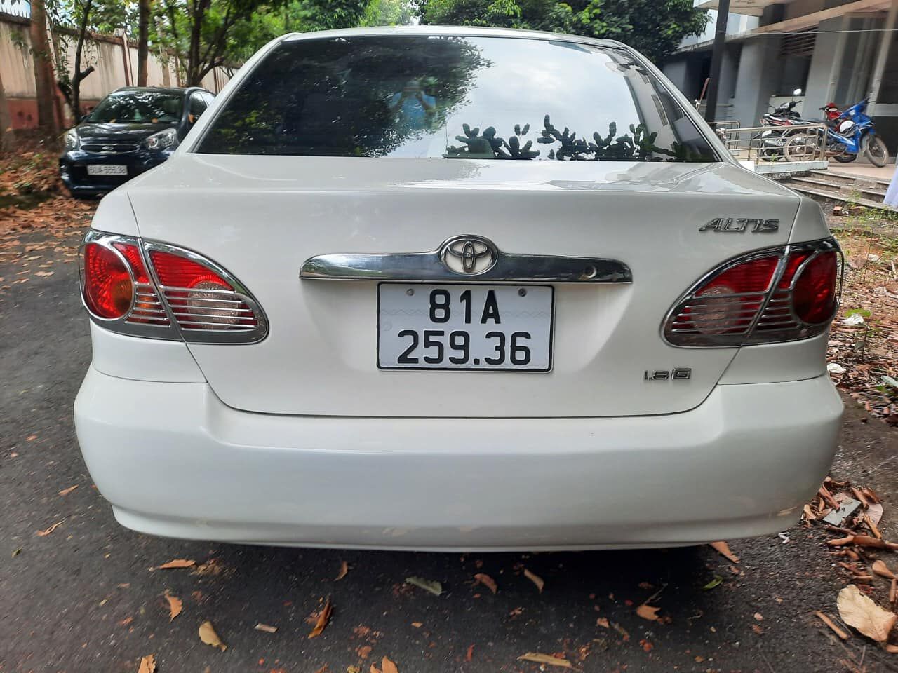 Toyota Corolla 2002 - Bán Toyota Corolla đời 2002, màu trắng, 175tr