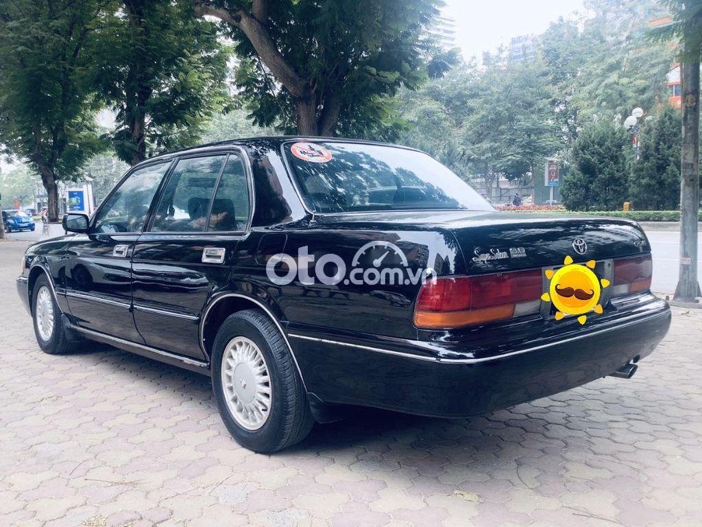 Toyota Crown AT 1990 - Cần bán gấp Toyota Crown AT năm sản xuất 1990, màu đen, nhập khẩu  