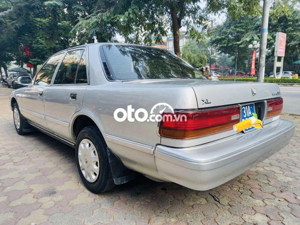 Toyota Cressida    XL   1995 - Cần bán xe Toyota Cressida XL năm 1995, màu bạc, nhập khẩu