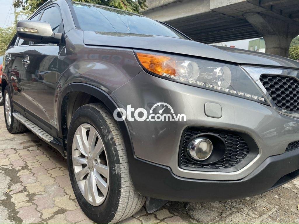 Kia Sorento AT 2013 - Xe Kia Sorento AT sản xuất 2013, màu xám còn mới