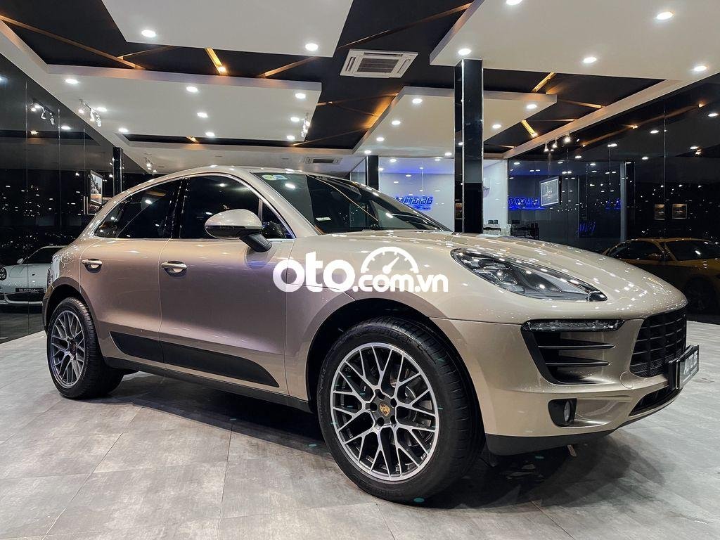 Porsche AT 2016 - Bán Porsche Macan AT năm 2016, màu vàng, nhập khẩu còn mới