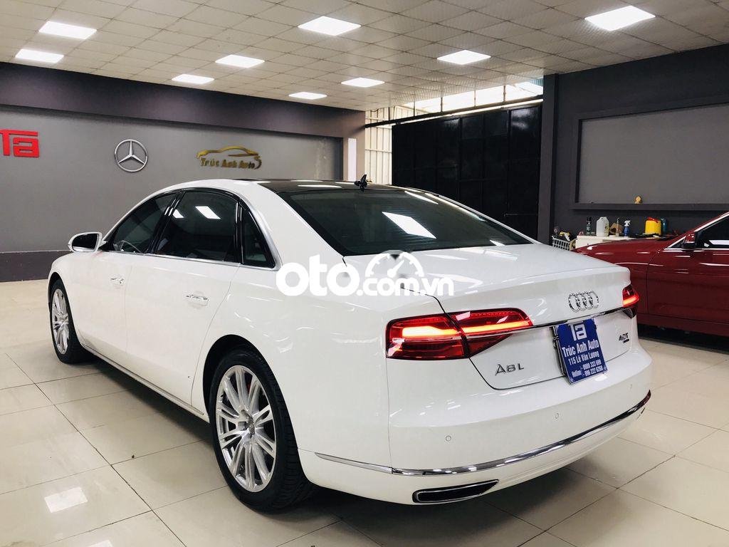 Audi A8  4.0T 2014 - Cần bán lại xe Audi A8 4.0T sản xuất năm 2014, màu trắng, xe nhập