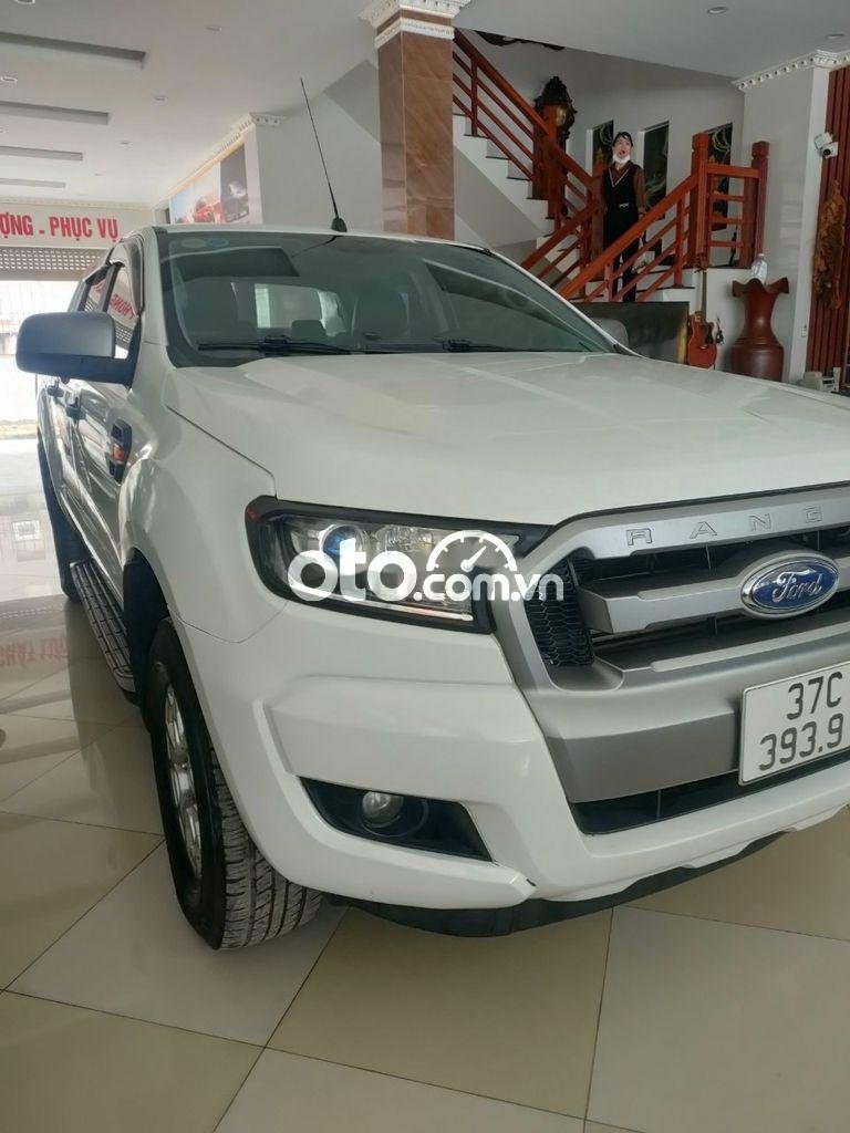 Ford Ranger XLS AT 2016 - Bán Ford Ranger XLS AT năm 2016, màu trắng