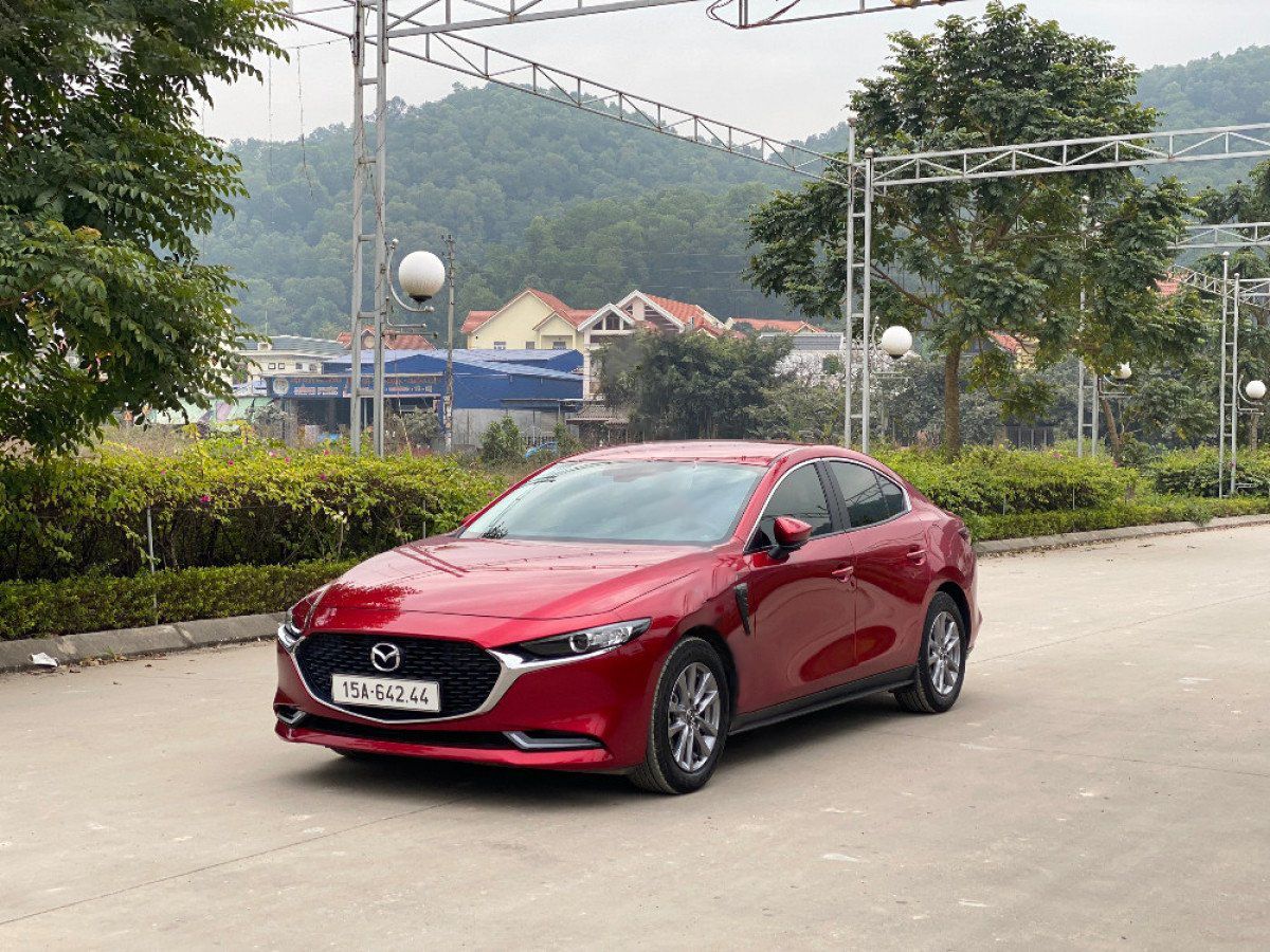 Mazda 3 2020 - Bán xe Mazda 3 1.5L Luxury đời 2020, màu đỏ