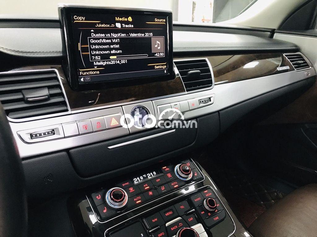 Audi A8  4.0T 2014 - Cần bán lại xe Audi A8 4.0T sản xuất năm 2014, màu trắng, xe nhập