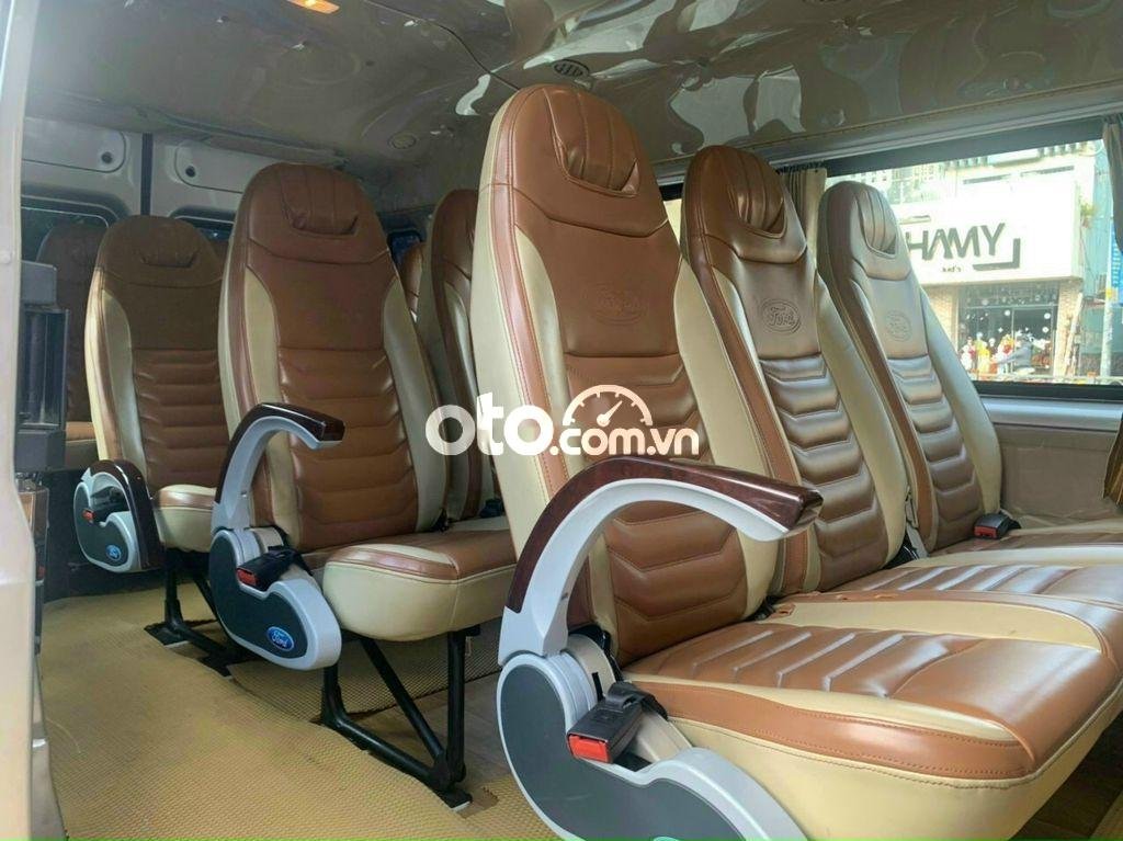 Ford Transit MT 2018 - Bán ô tô Ford Transit MT sản xuất 2018, màu bạc, giá 450tr