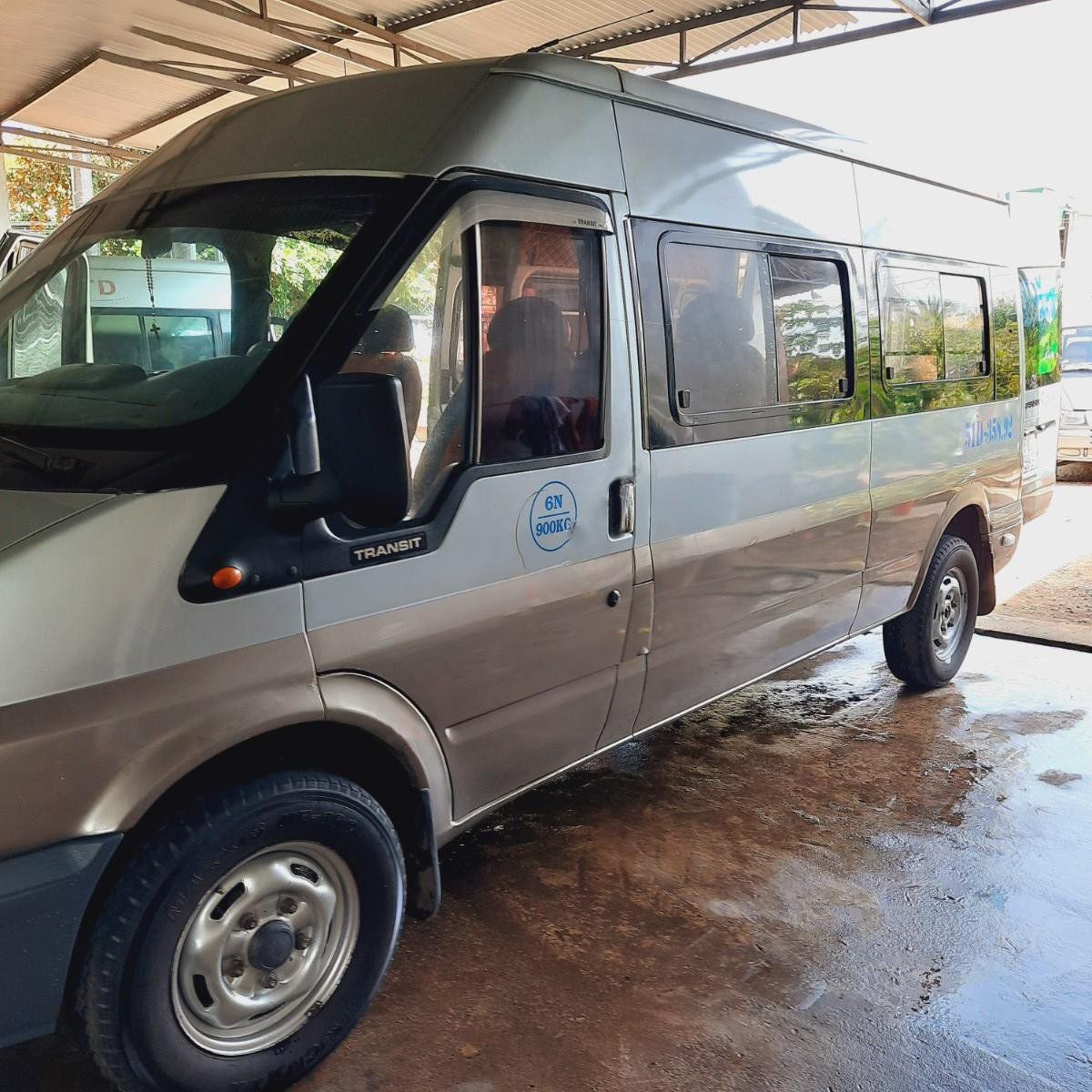 Ford Transit 2005 - Cần bán gấp Ford Transit sản xuất năm 2005, màu bạc, giá tốt