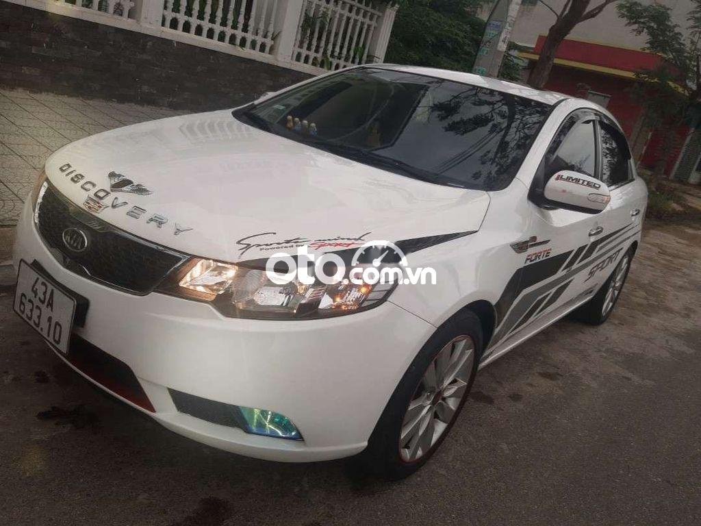 Kia Forte MT 2010 - Bán ô tô Kia Forte MT năm 2010, màu trắng chính chủ