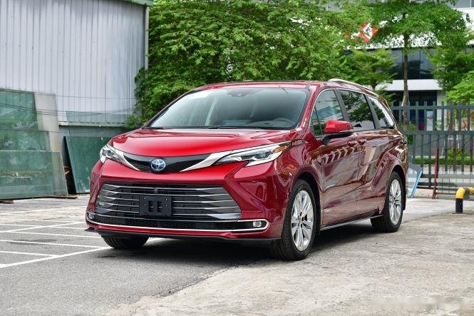 Toyota Sienna Platinum  2021 - Bán xe Toyota Sienna Platinum năm sản xuất 2021, màu đỏ, nhập khẩu nguyên chiếc