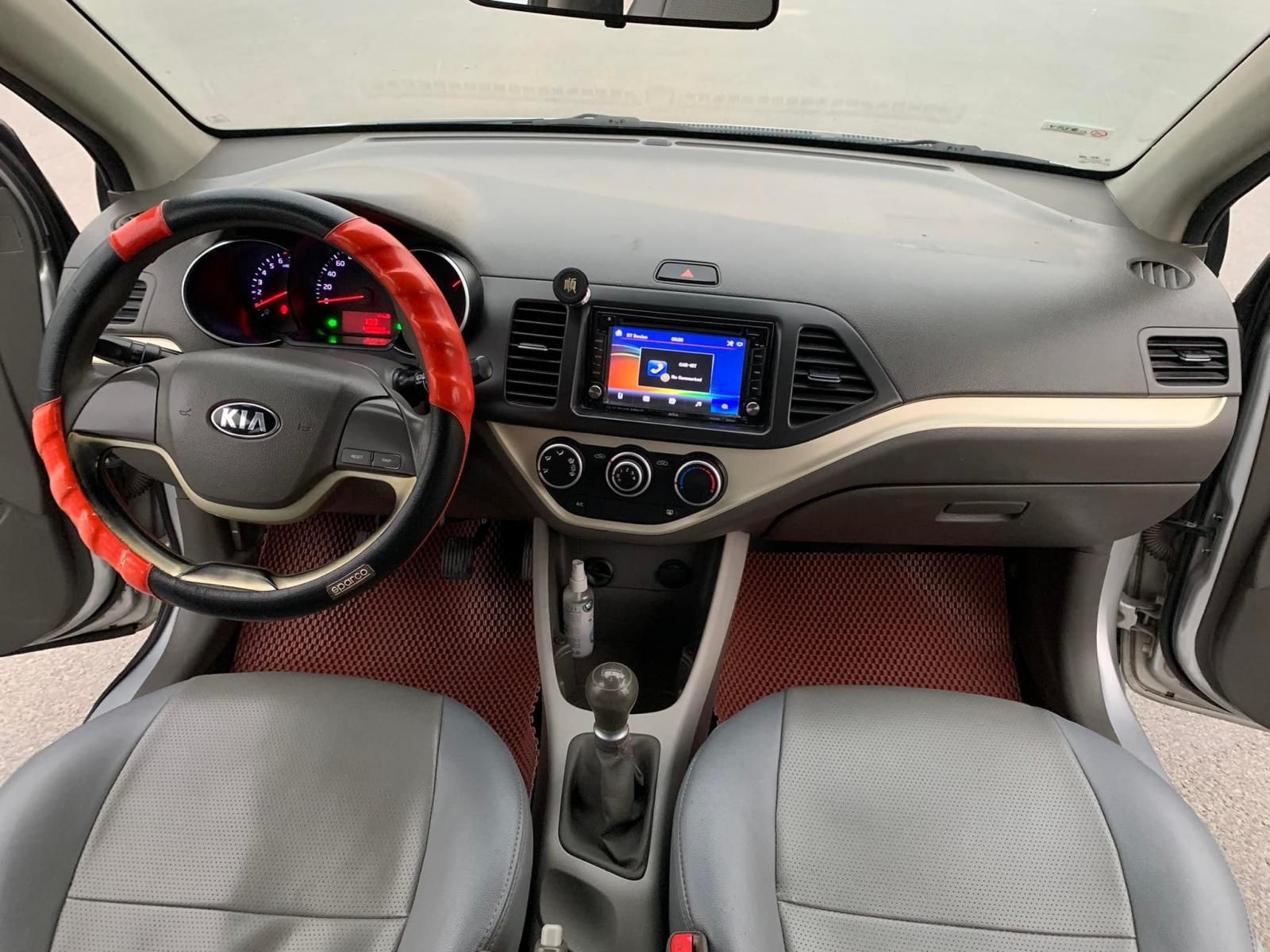 Kia Morning MT 2015 - Cần bán gấp Kia Morning MT sản xuất 2015, màu bạc giá cạnh tranh